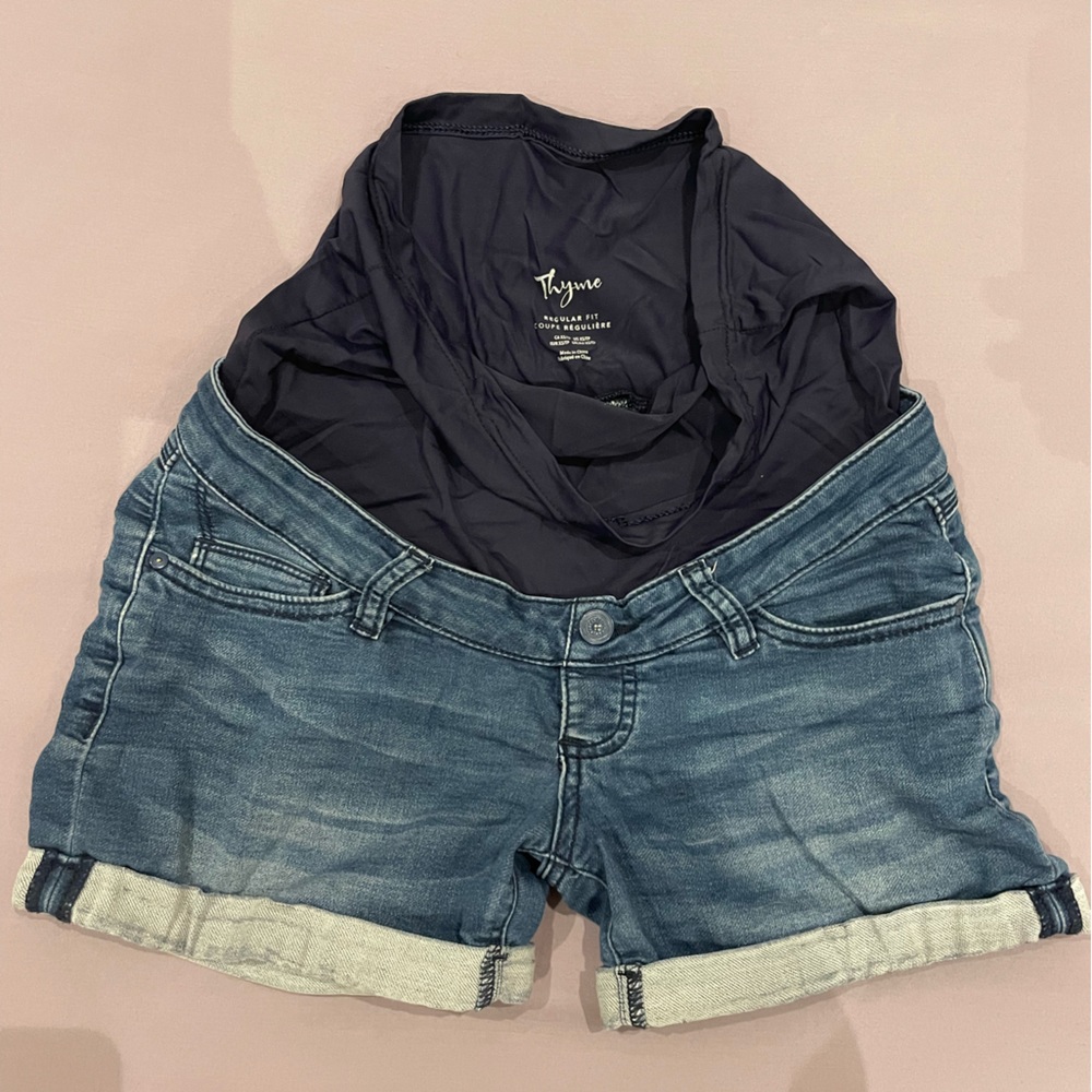 Thyme maternity shorts size XS